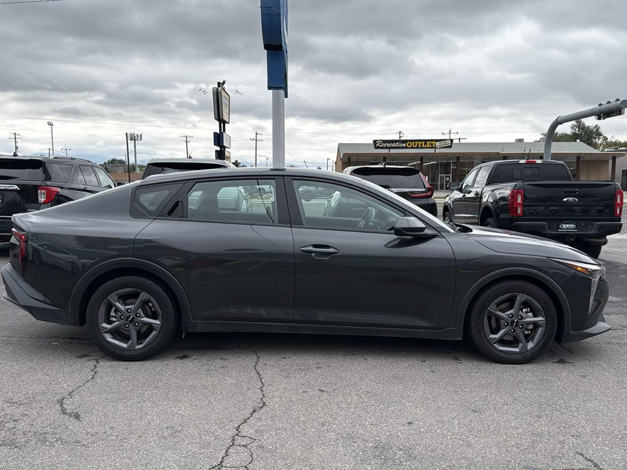 Kia K4 LXS FWD 2025