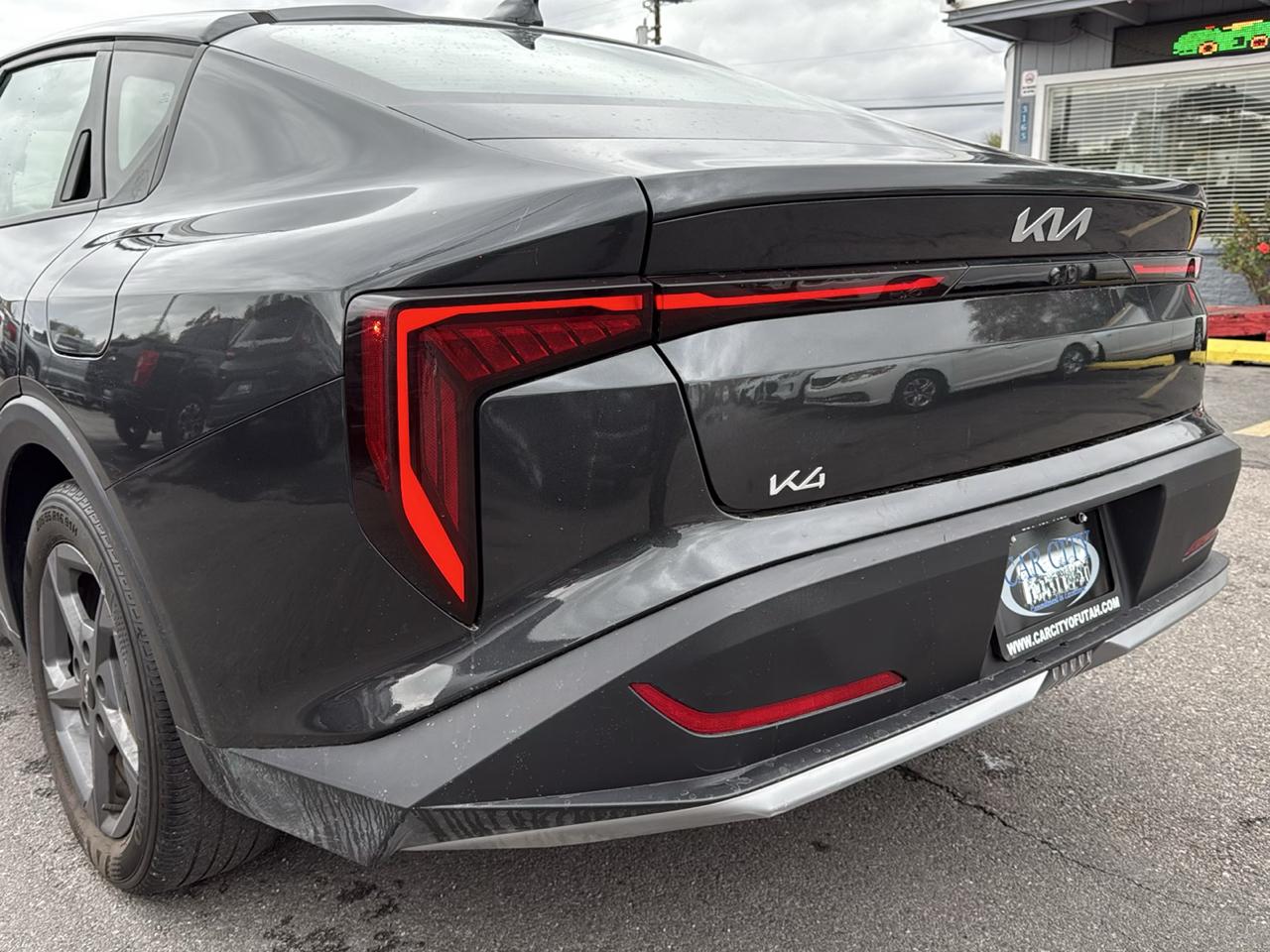 Kia K4 LXS FWD 2025