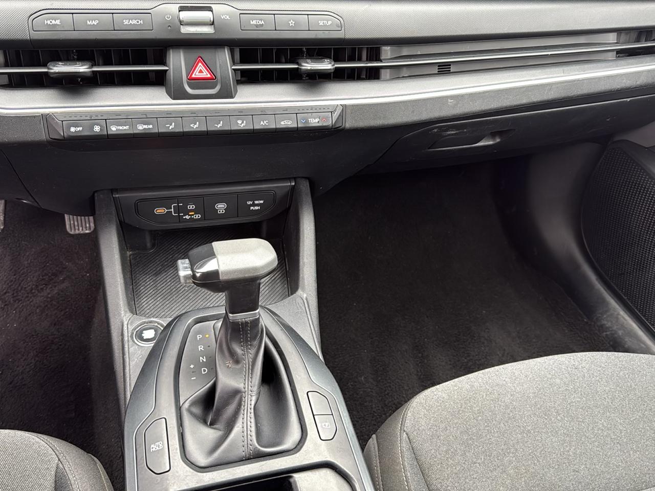 Kia K4 LXS FWD 2025