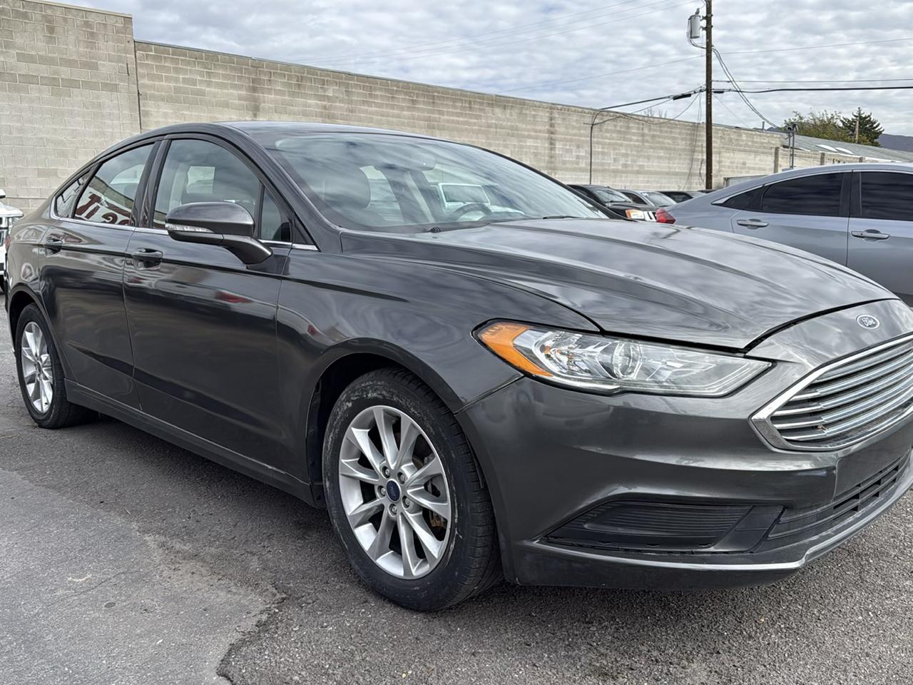 Ford Fusion SE FWD 2017