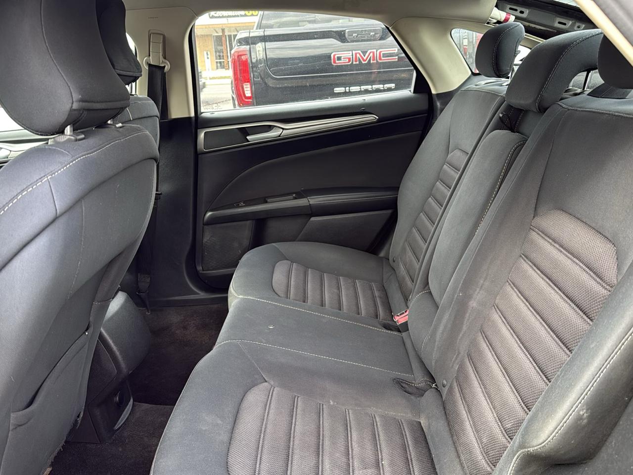 Ford Fusion SE FWD 2017