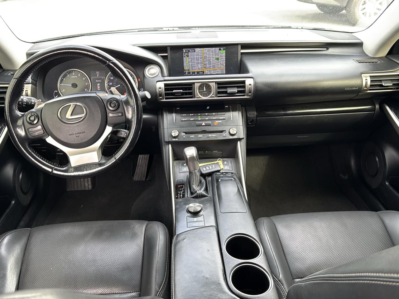 Lexus IS 300 4dr Sdn AWD 2016