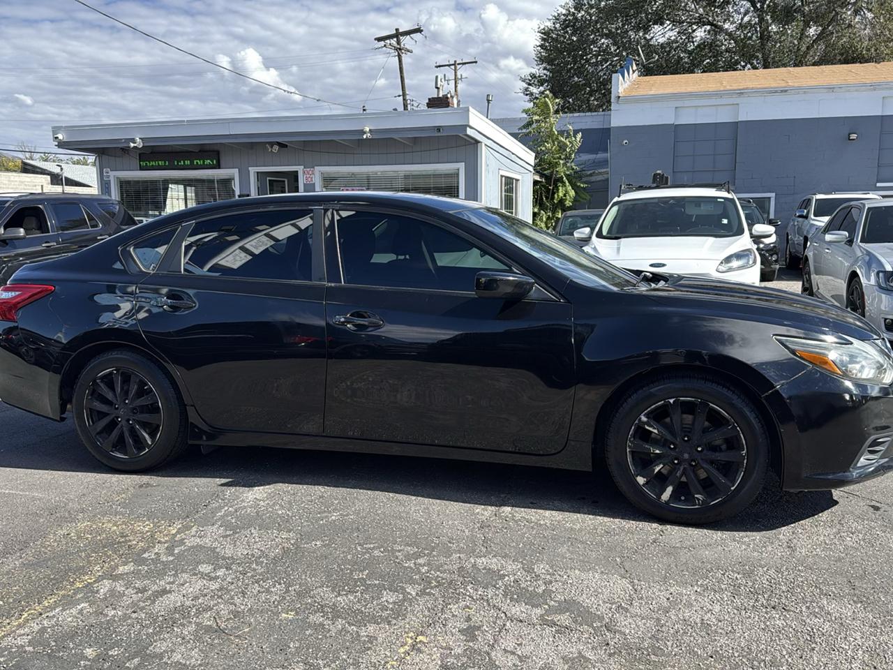 Nissan Altima 2.5 SV Sedan 2017