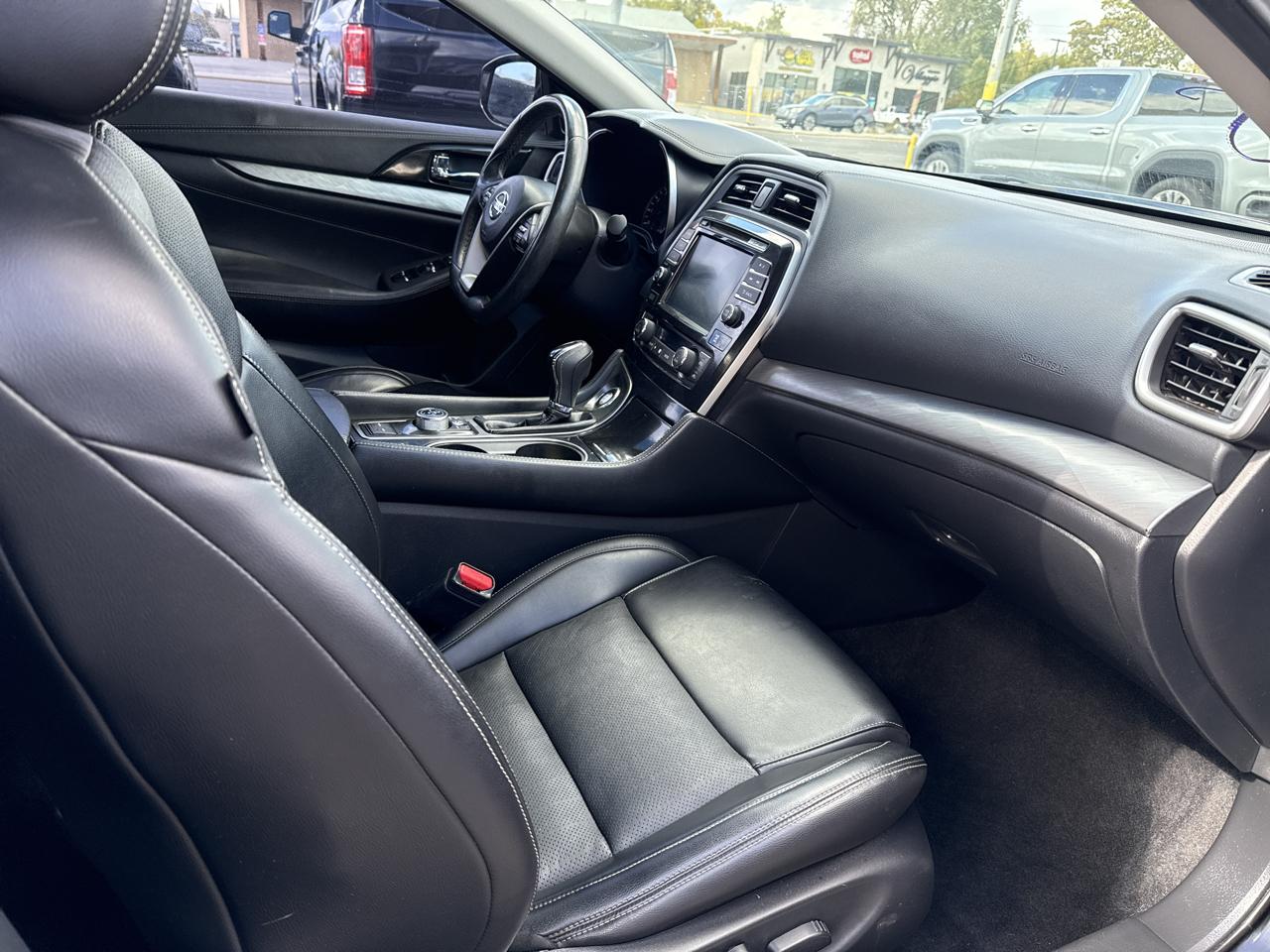 Nissan Maxima SL 3.5L 2017