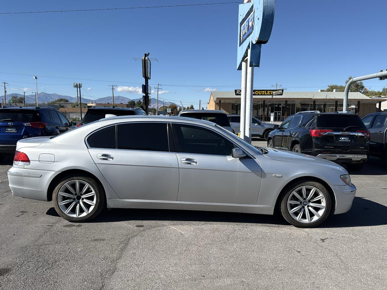 BMW 7 Series 4dr Sdn 750Li 2008