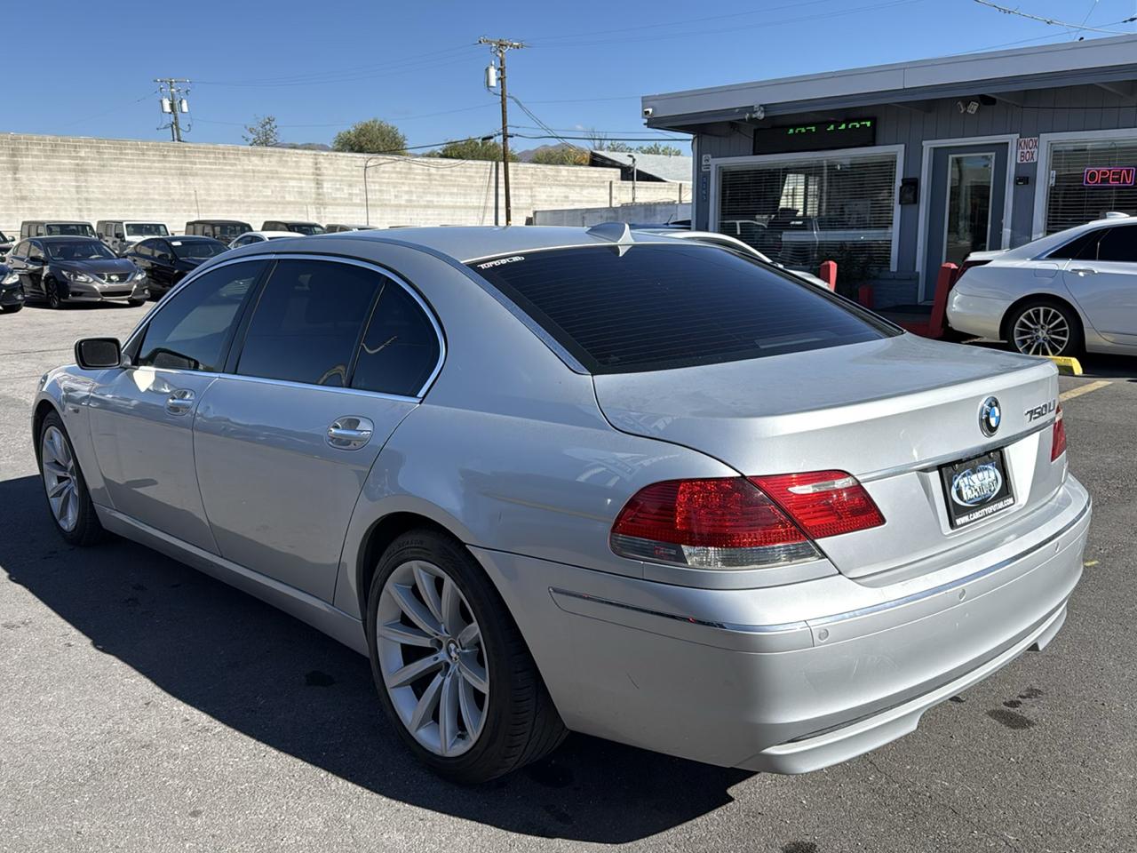 BMW 7 Series 4dr Sdn 750Li 2008