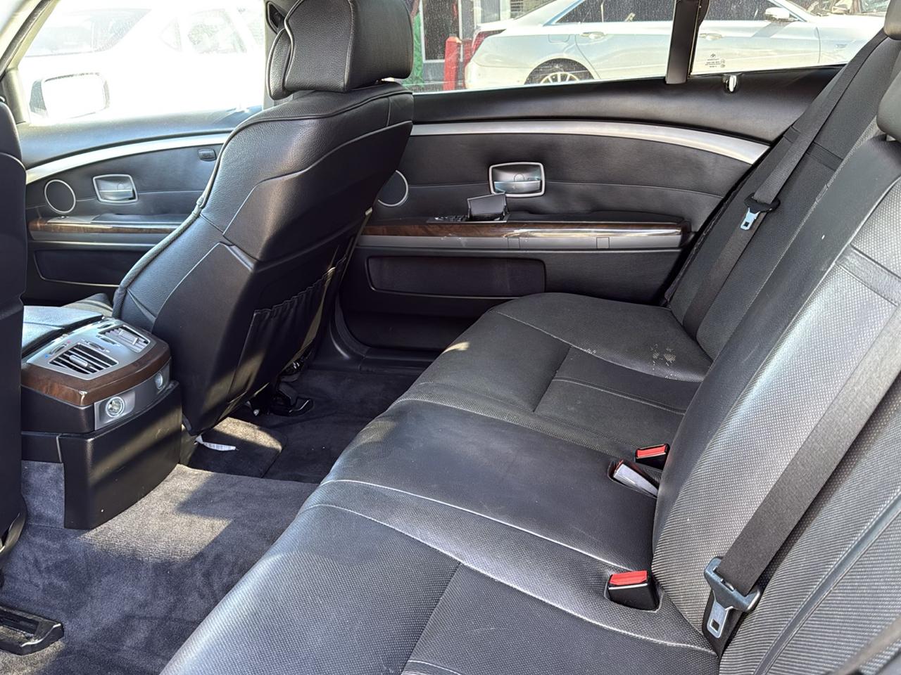 BMW 7 Series 4dr Sdn 750Li 2008