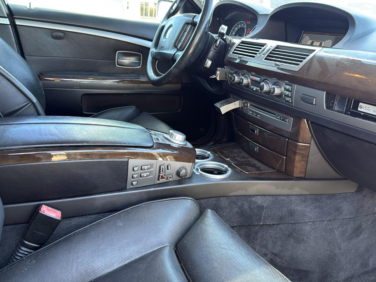BMW 7 Series 4dr Sdn 750Li 2008