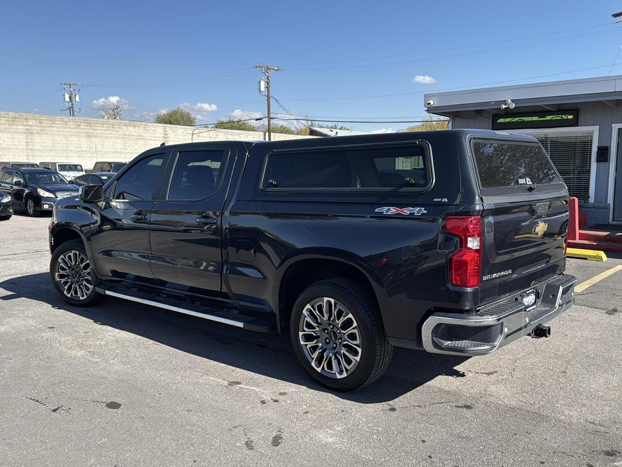 Chevrolet Silverado 1500 4WD Crew Cab 157" LT 2023