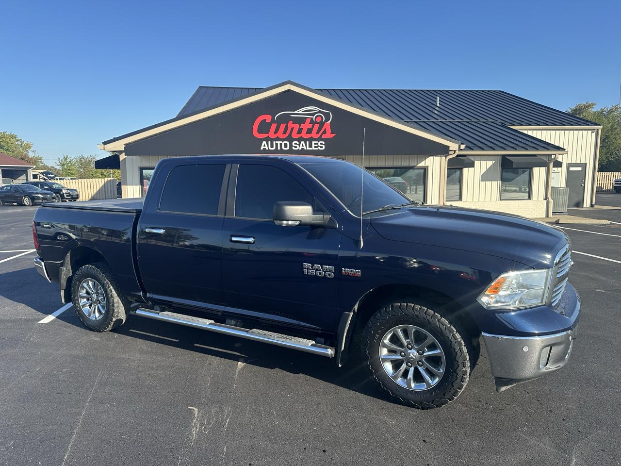 2014 RAM 1500 SLT Crew Cab SWB 4WD