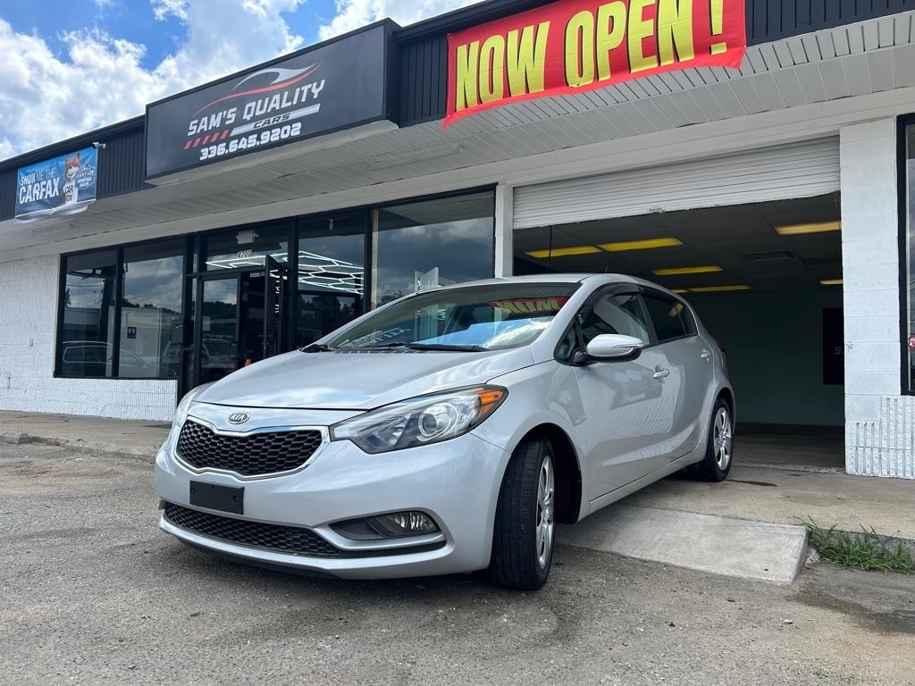 2016 Kia Forte 5-Door LX