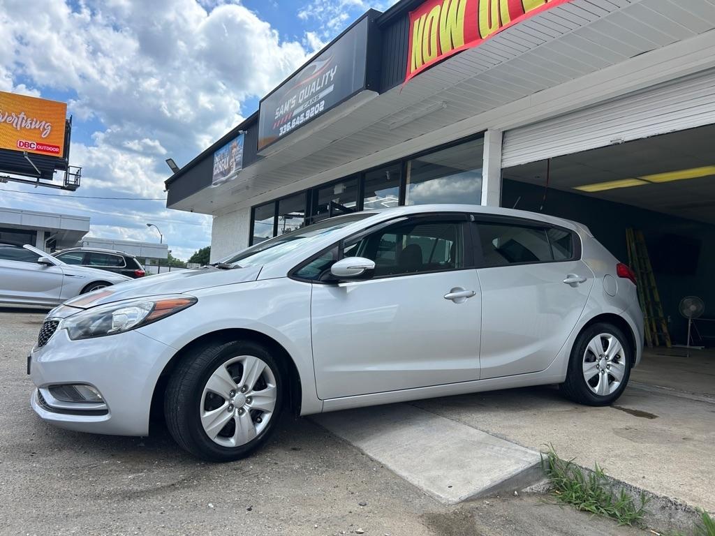 Kia Forte 5-Door LX 2016