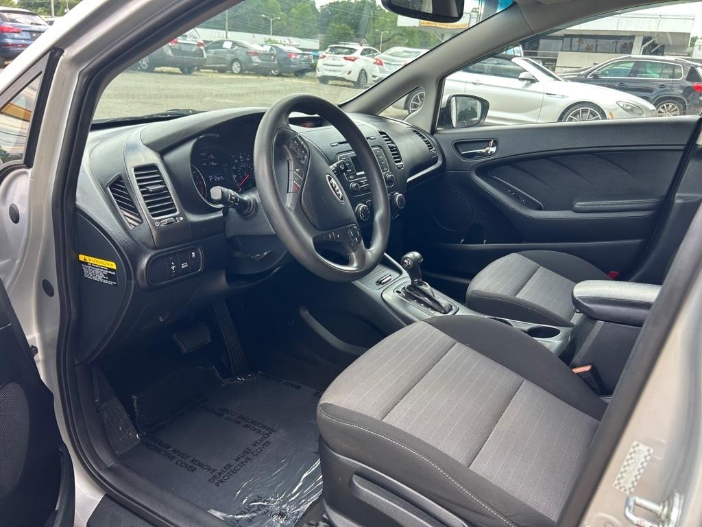 Kia Forte 5-Door LX 2016