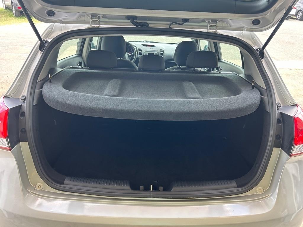 Kia Forte 5-Door LX 2016
