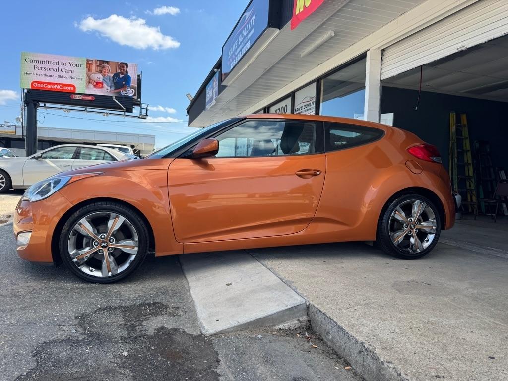 2016 Hyundai Veloster Base 6MT