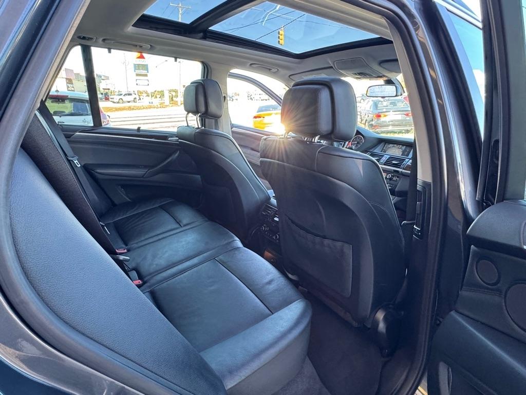 BMW X5 xDrive50i 2011