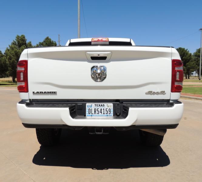 RAM 2500 Laramie Crew Cab SWB 4WD 2024