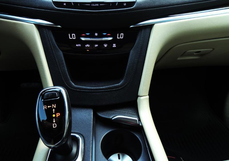 Cadillac XT5 Base 2019