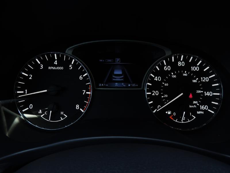 Nissan Pathfinder SV 4WD 2020