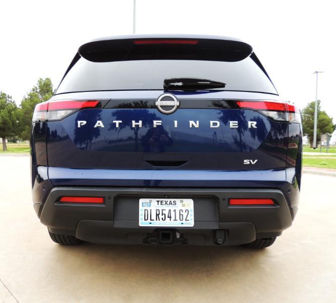 Nissan Pathfinder SV 2022