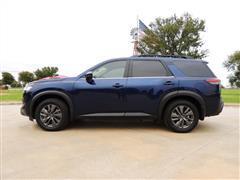 2022 Nissan Pathfinder 