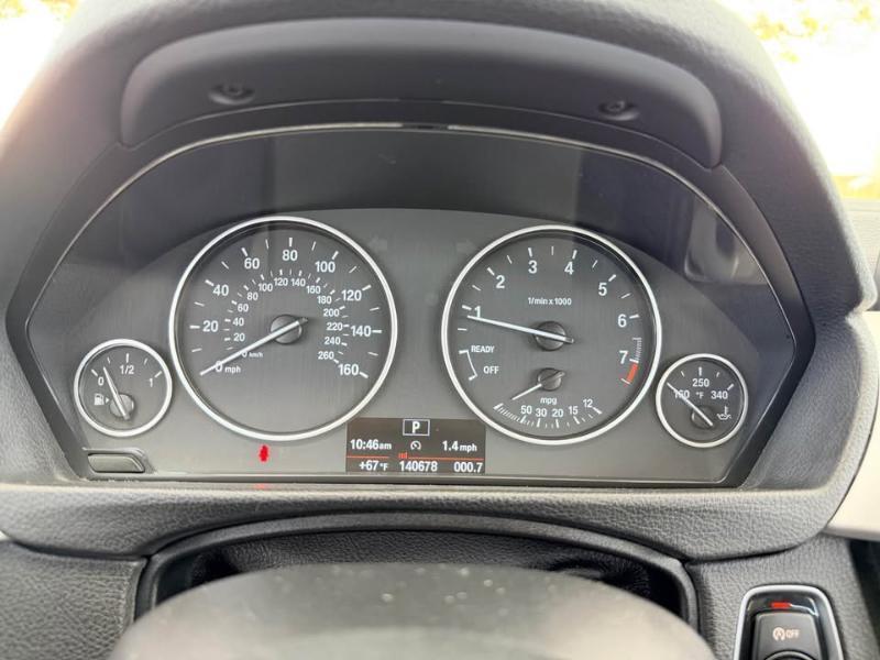 BMW 3-Series 320i 2015