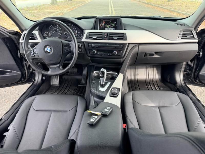 BMW 3-Series 320i 2015