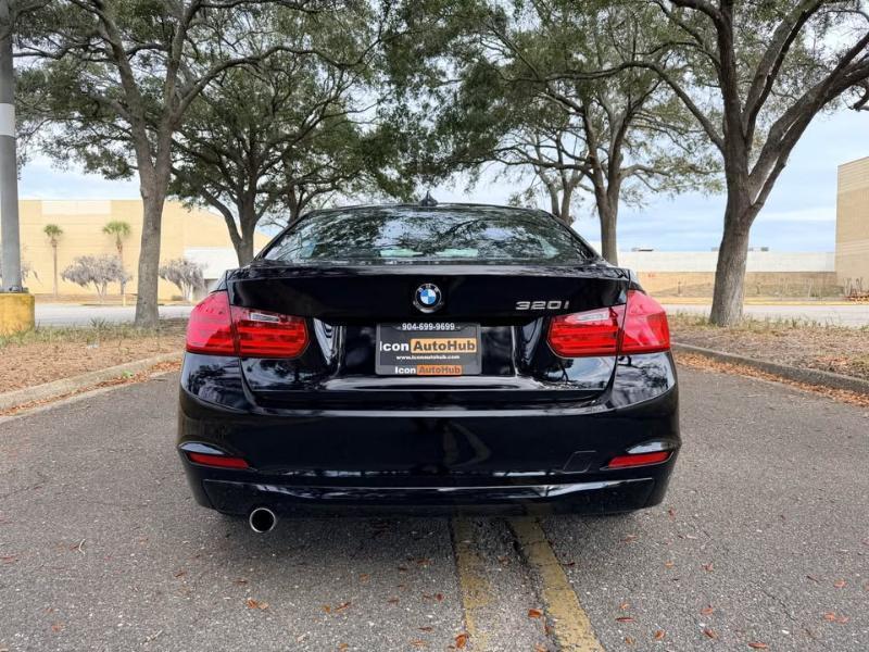 BMW 3-Series 320i 2015