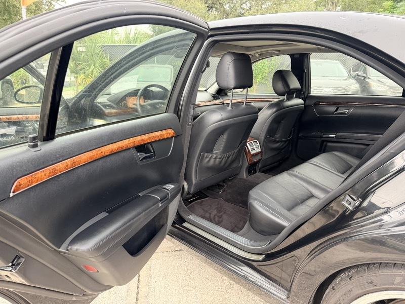 Mercedes-Benz S-Class  2007