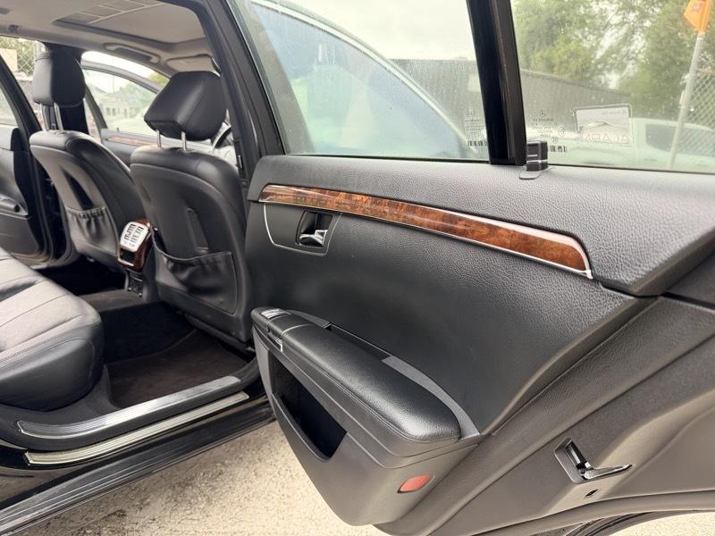 Mercedes-Benz S-Class  2007