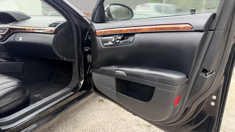 Mercedes-Benz S-Class  2007