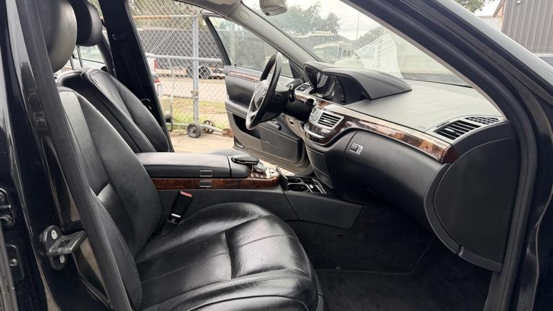 Mercedes-Benz S-Class  2007