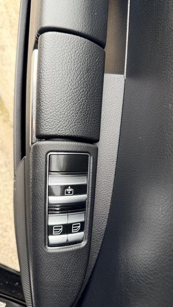 Mercedes-Benz S-Class  2007