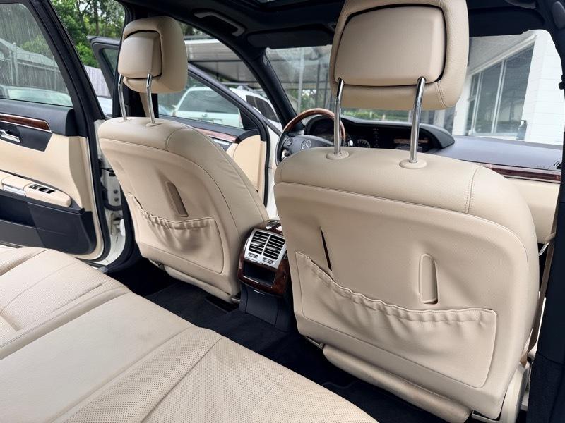 Mercedes-Benz S-Class S550 2009