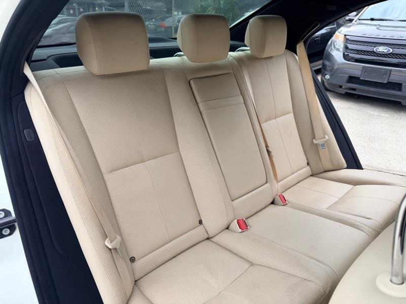 Mercedes-Benz S-Class S550 2009