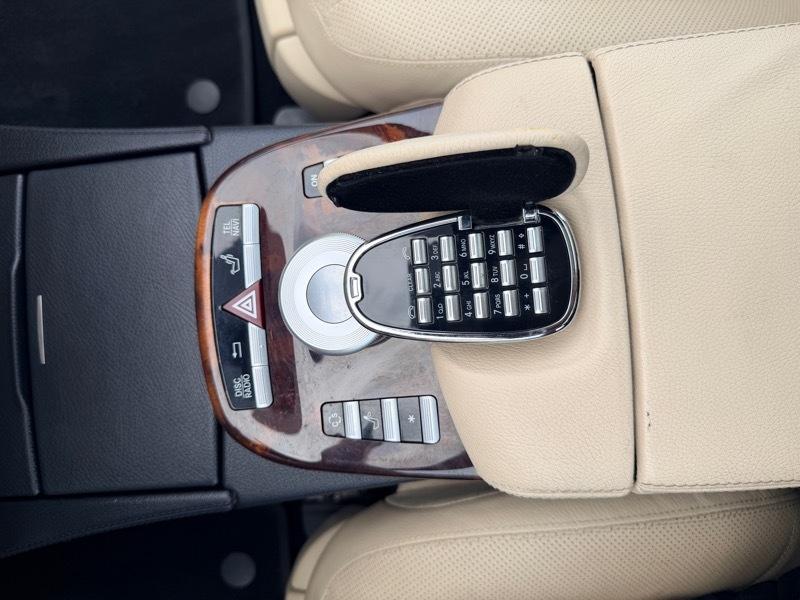 Mercedes-Benz S-Class S550 2009