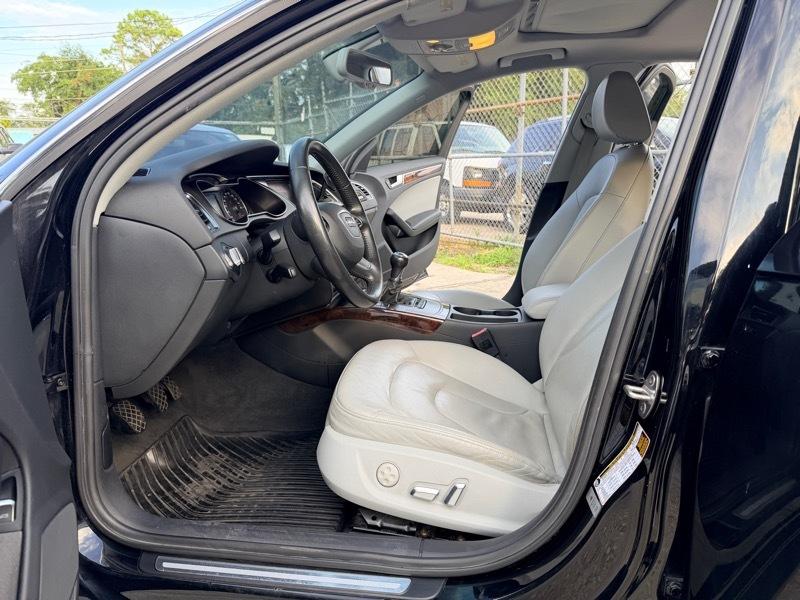 Audi A4 2.0T Premium Sedan quattro Manual 2013