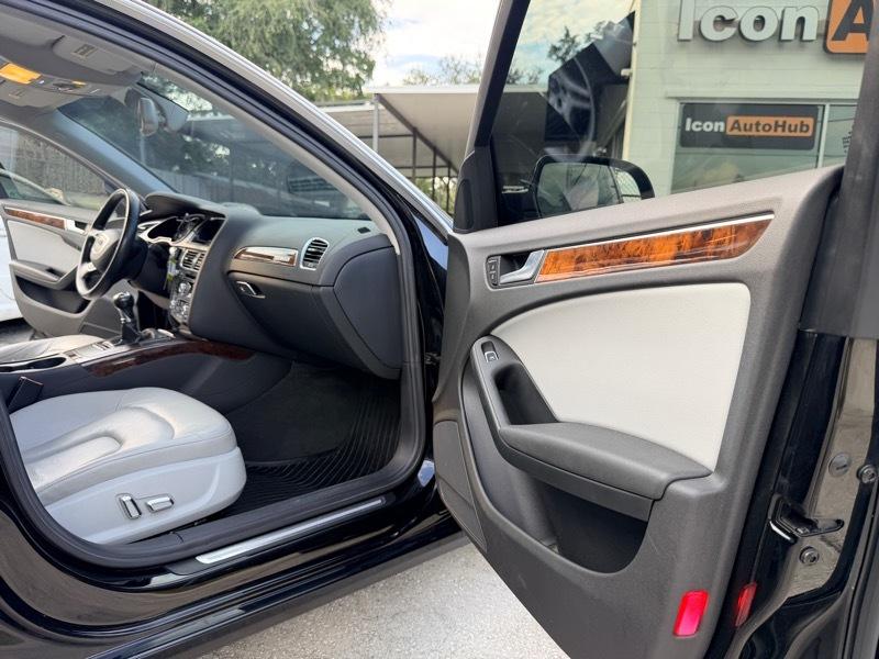 Audi A4 2.0T Premium Sedan quattro Manual 2013