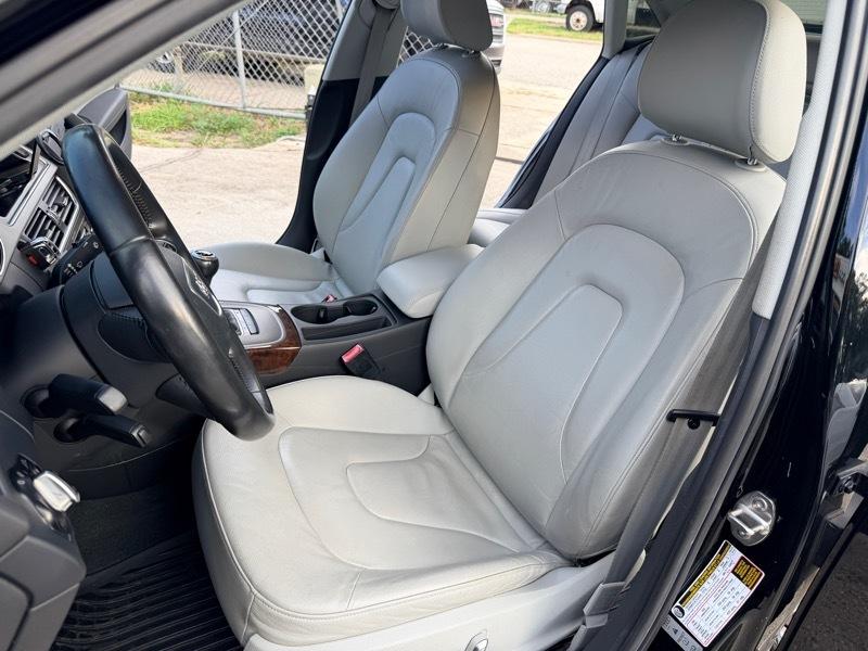 Audi A4 2.0T Premium Sedan quattro Manual 2013