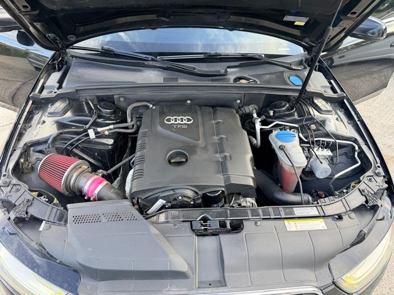 Audi A4 2.0T Premium Sedan quattro Manual 2013