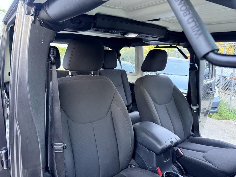 Jeep Wrangler Unlimited Sport 4WD 2016