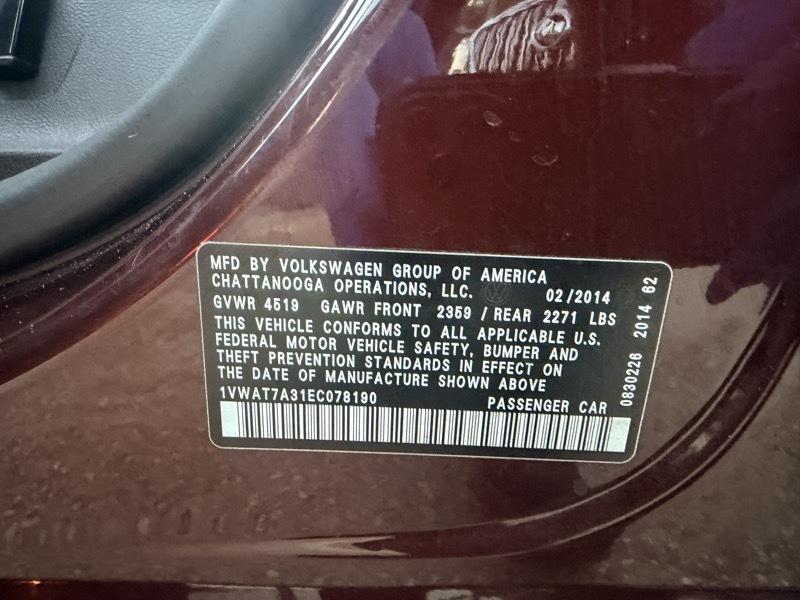 Volkswagen Passat 1.8T Wolfsburg AT 2014