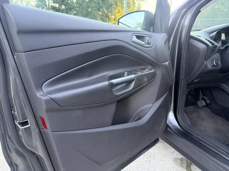 Ford Escape Titanium FWD 2016