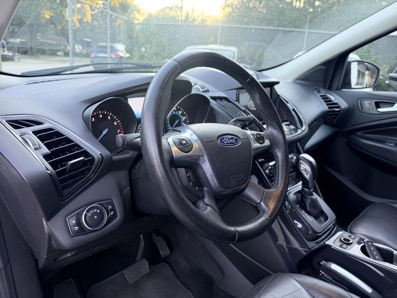Ford Escape Titanium FWD 2016