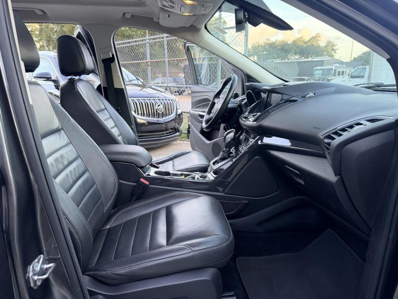 Ford Escape Titanium FWD 2016