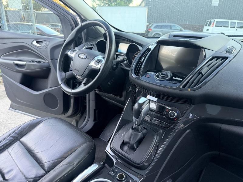 Ford Escape Titanium FWD 2016