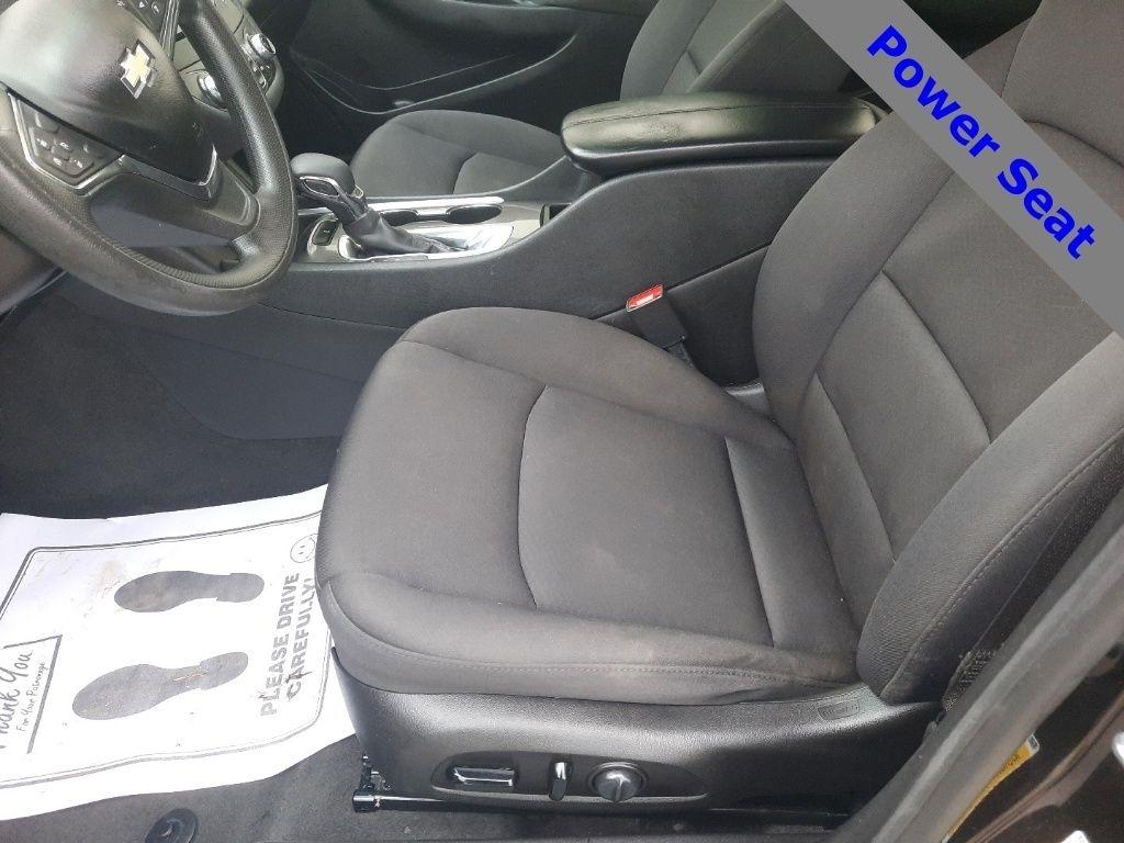 Chevrolet Malibu 4dr Sdn LT 2021