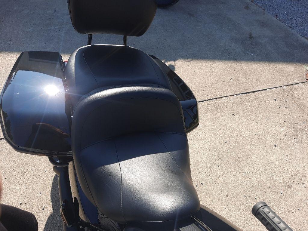 Harley-Davidson Street Glide Base 2024