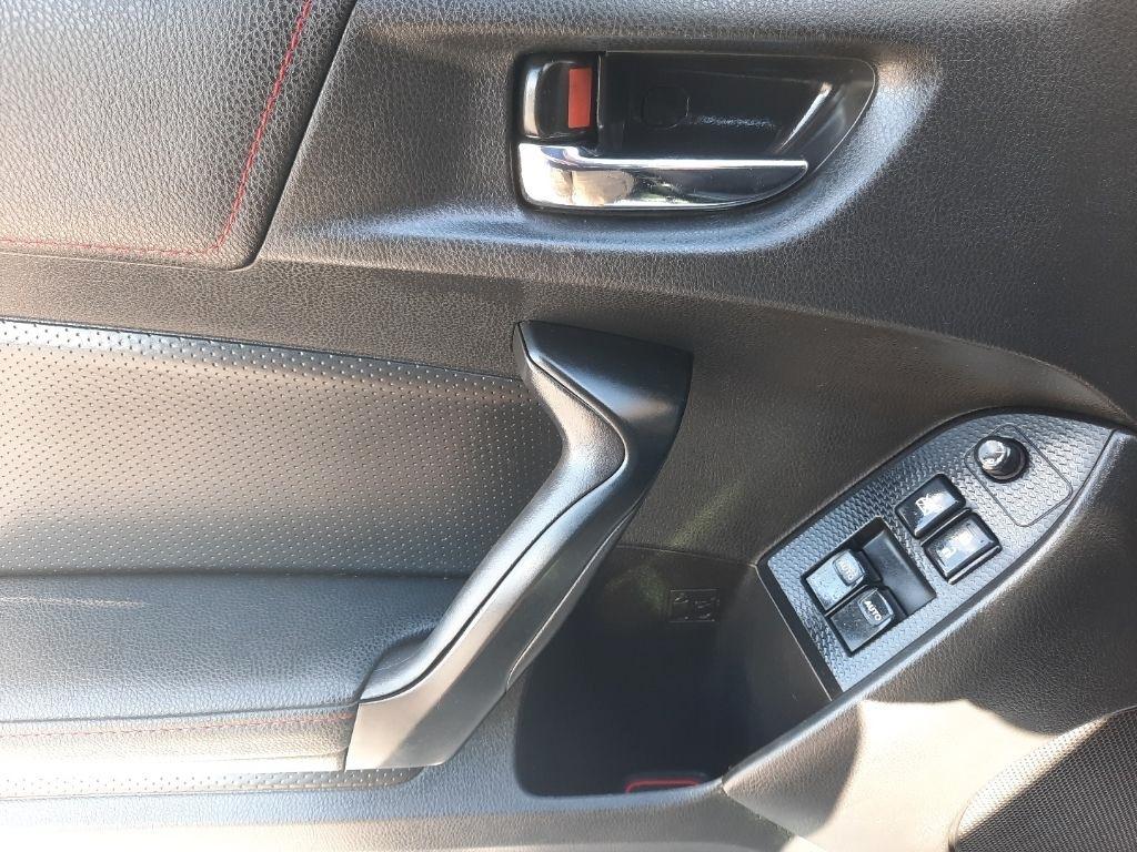 Subaru BRZ 2dr Cpe Premium Man 2013