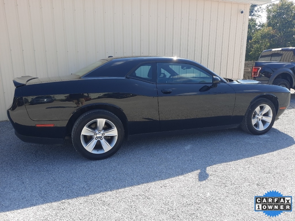 Dodge Challenger SXT RWD 2023